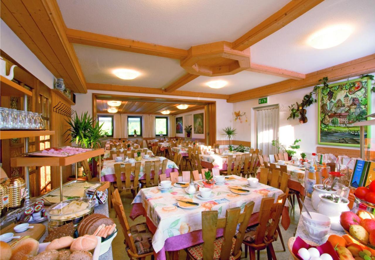 Gasthof Hotel Anker Sommerhausen Bagian luar foto