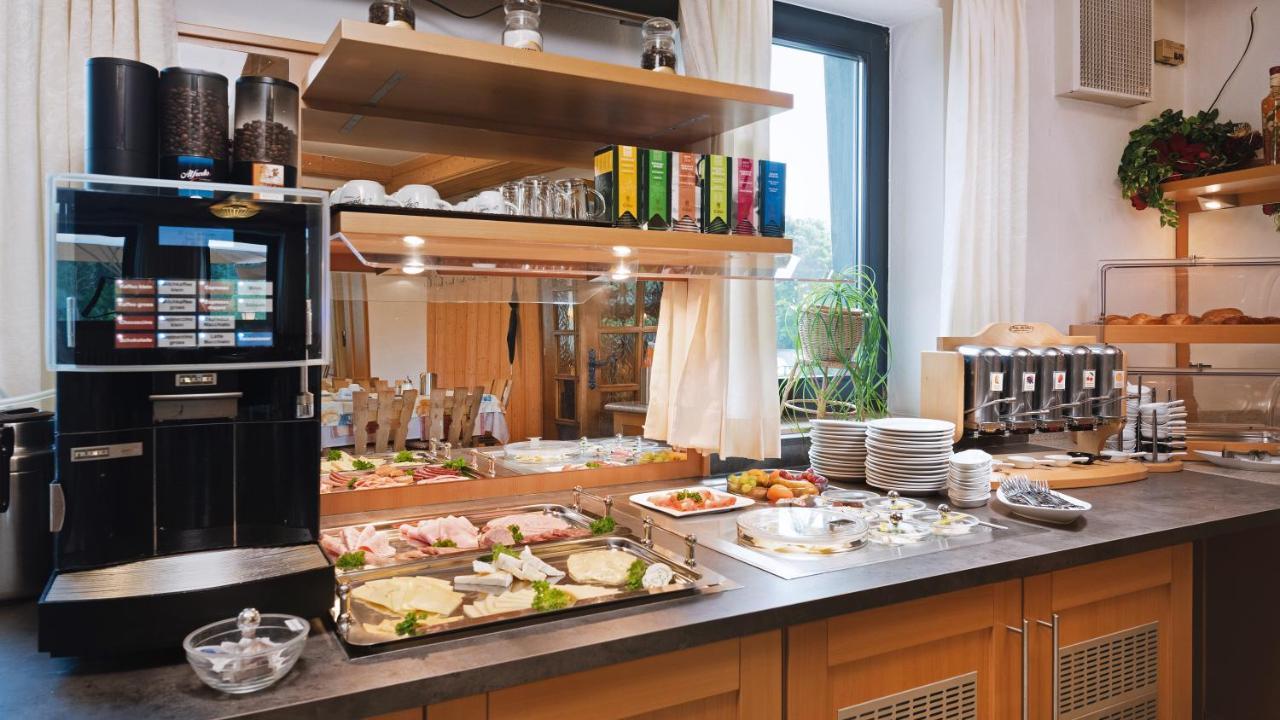 Gasthof Hotel Anker Sommerhausen Bagian luar foto